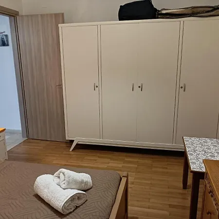 Apartment Lena *