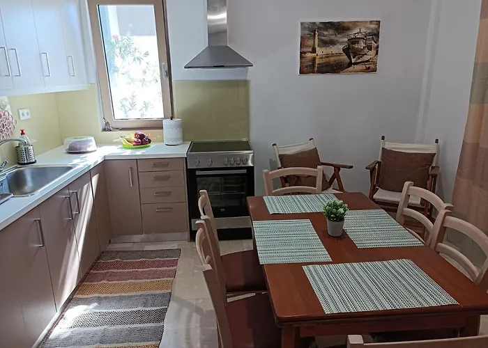 Διαμέρισμα Lena *